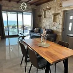 Hillhouse Ii Villa *